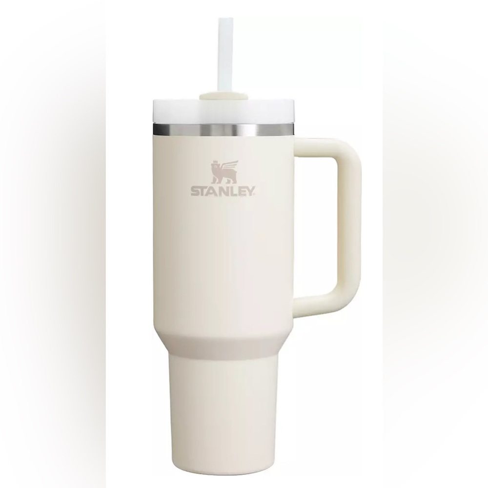 New in Box, Stanley Cream Insulated Mug w- stainless steel straws and toppers